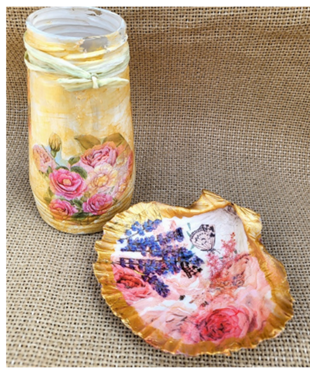 Pretty shell and jar with flowers
